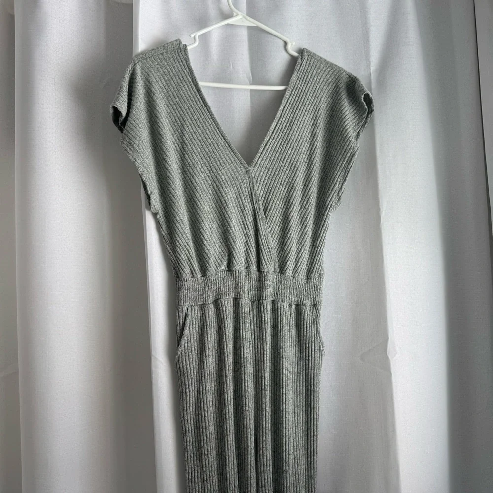 Vici Jumpsuit - Picture 4 of 5